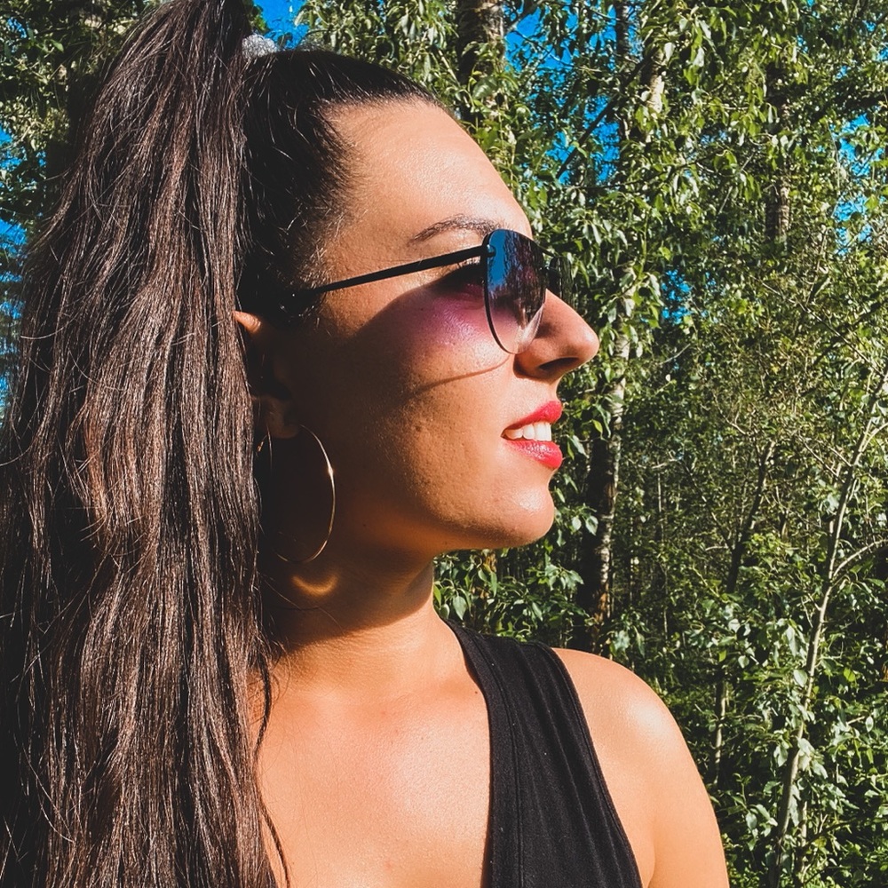 Meet your Posher, Sierra